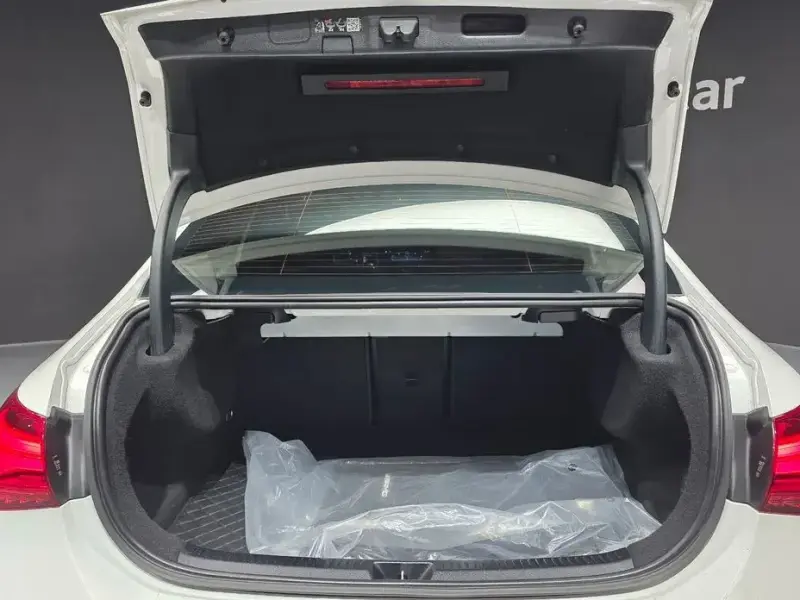 2024 Mercedes-Benz A-Класс с пробегом 10 697 км