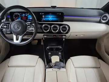 2023 Mercedes-Benz A-Класс с пробегом 56 645 км