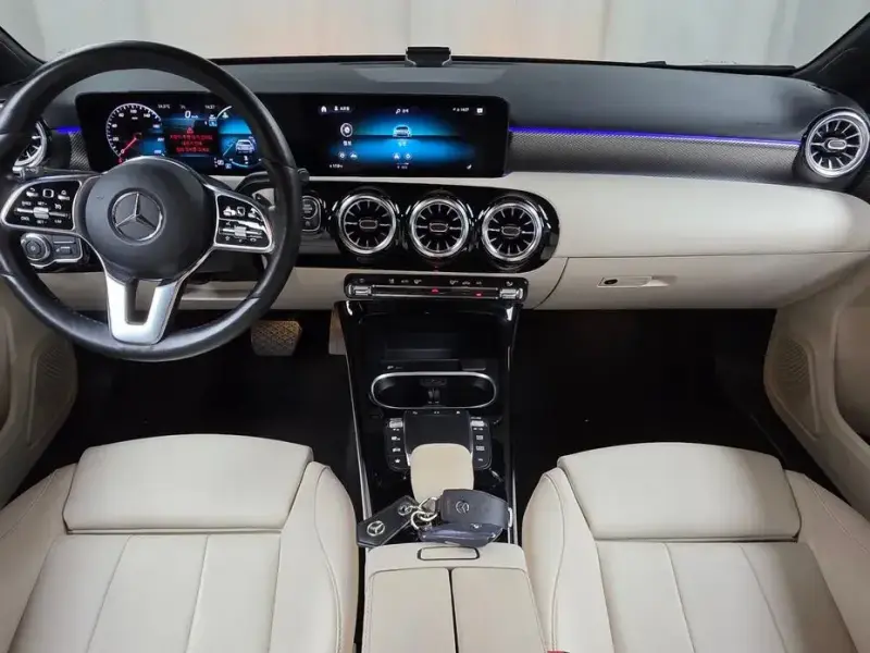 2023 Mercedes-Benz A-Класс с пробегом 56 645 км