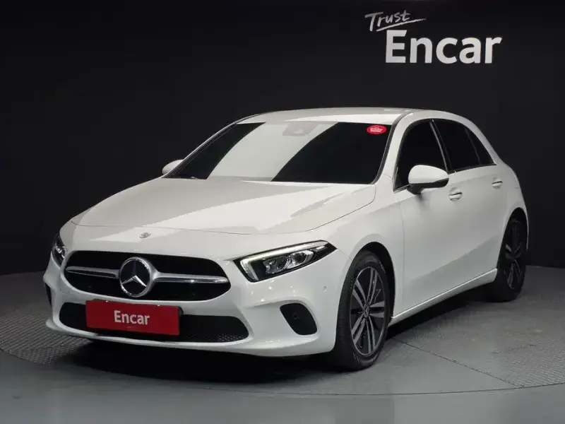 2022 Mercedes-Benz A-Класс с пробегом 67 739 км