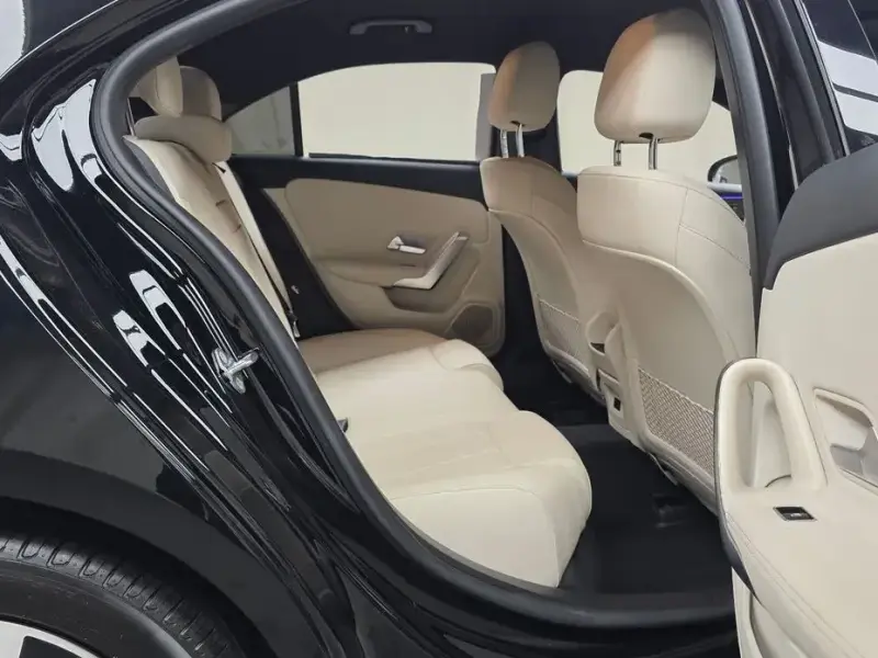 2023 Mercedes-Benz A-Класс с пробегом 56 645 км