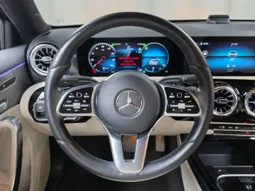 2023 Mercedes-Benz A-Класс с пробегом 56 645 км