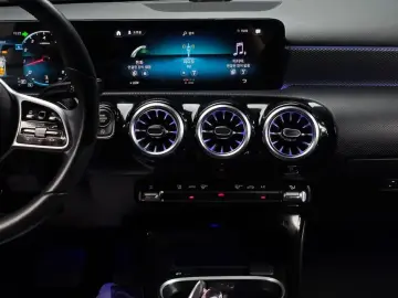 2022 Mercedes-Benz A-Класс с пробегом 67 739 км