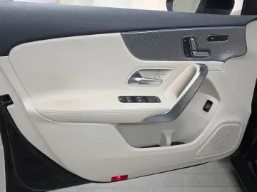 2023 Mercedes-Benz A-Класс с пробегом 56 645 км