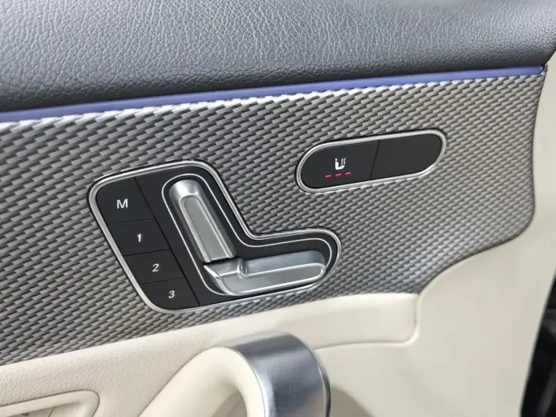 2023 Mercedes-Benz A-Класс с пробегом 56 645 км