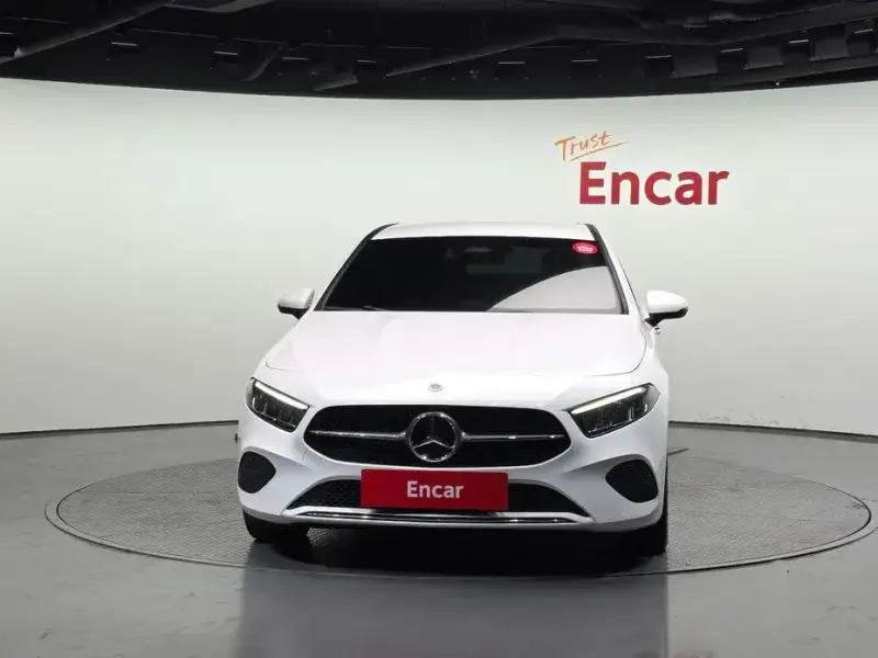 2024 Mercedes-Benz A-Класс с пробегом 14 169 км