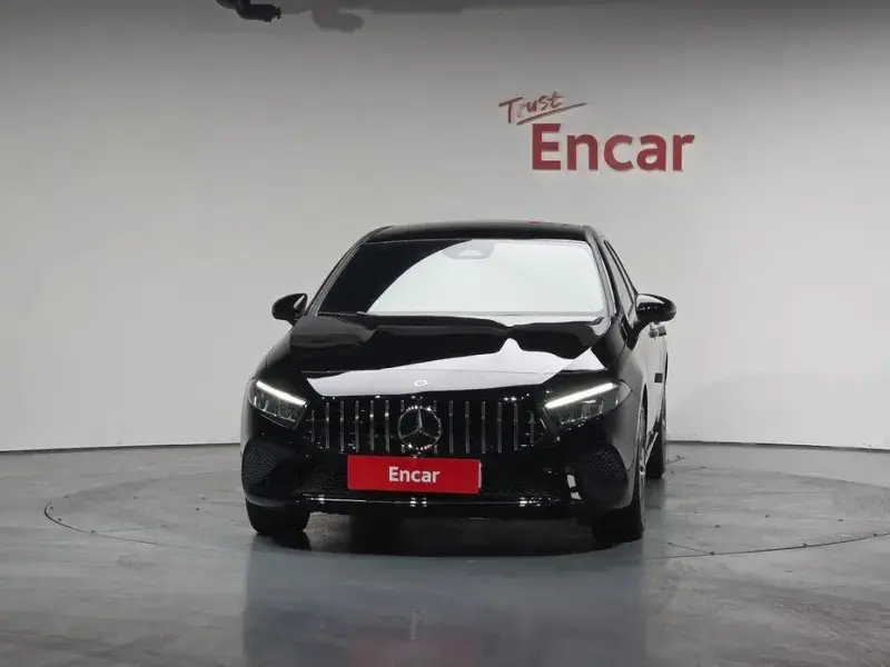 2025 Mercedes-Benz A-Класс с пробегом 14 813 км