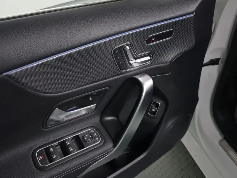 2024 Mercedes-Benz A-Класс с пробегом 14 169 км