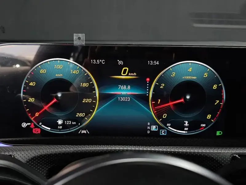 2022 Mercedes-Benz A-Класс с пробегом 13 023 км
