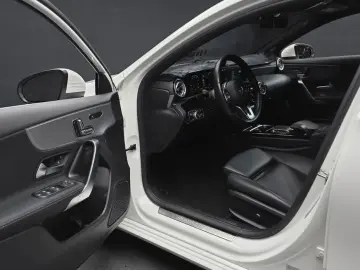 2022 Mercedes-Benz A-Класс с пробегом 49 396 км