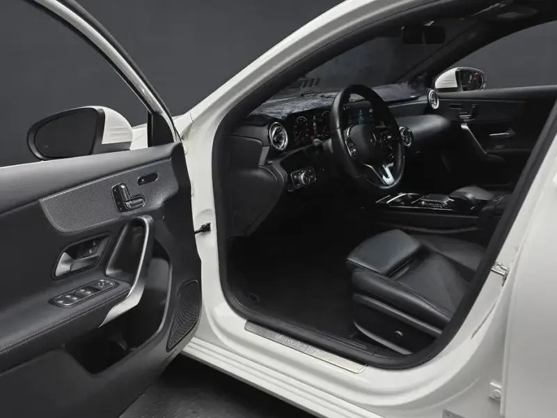 2022 Mercedes-Benz A-Класс с пробегом 49 396 км