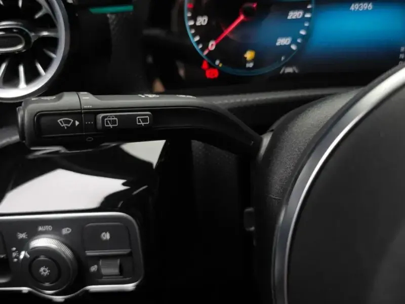 2022 Mercedes-Benz A-Класс с пробегом 49 396 км
