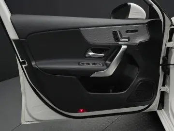 2022 Mercedes-Benz A-Класс с пробегом 49 396 км
