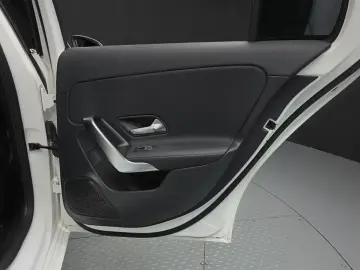 2022 Mercedes-Benz A-Класс с пробегом 49 396 км