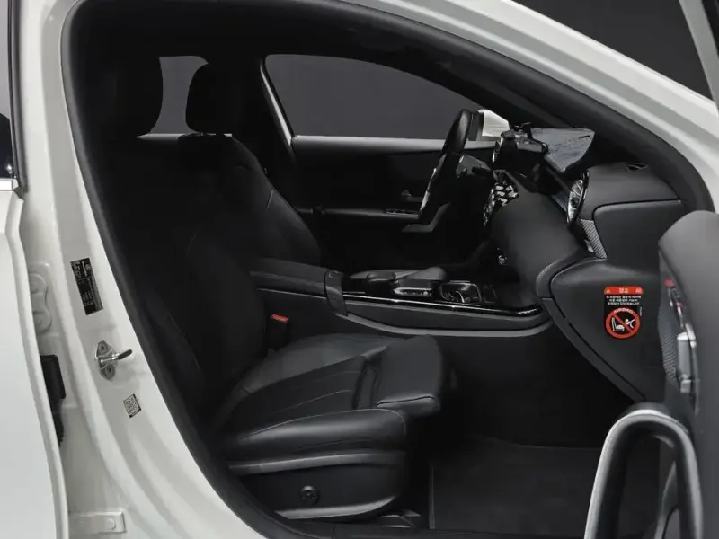 2022 Mercedes-Benz A-Класс с пробегом 49 396 км