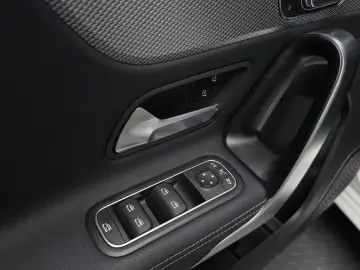 2022 Mercedes-Benz A-Класс с пробегом 49 396 км