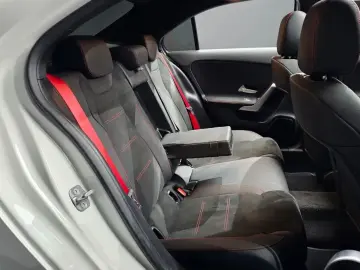 2024 Mercedes-Benz A-Класс с пробегом 5 575 км