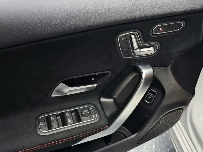 2024 Mercedes-Benz A-Класс с пробегом 5 575 км
