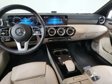 2022 Mercedes-Benz A-Класс с пробегом 50 736 км