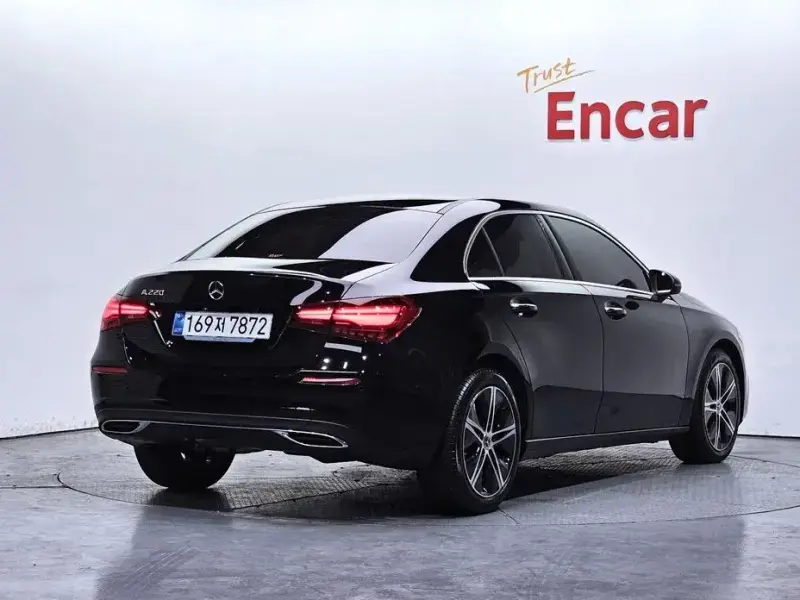 2025 Mercedes-Benz A-Класс с пробегом 14 439 км