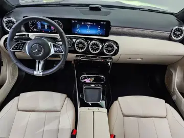 2025 Mercedes-Benz A-Класс с пробегом 14 439 км