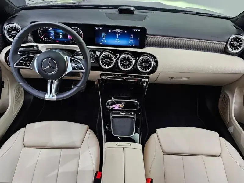 2025 Mercedes-Benz A-Класс с пробегом 14 439 км