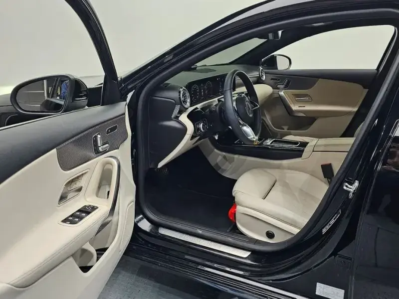2025 Mercedes-Benz A-Класс с пробегом 14 439 км