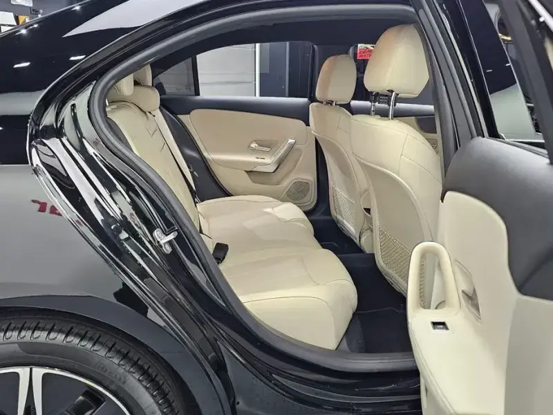 2025 Mercedes-Benz A-Класс с пробегом 14 439 км