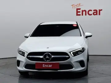 2022 Mercedes-Benz A-Класс с пробегом 19 677 км