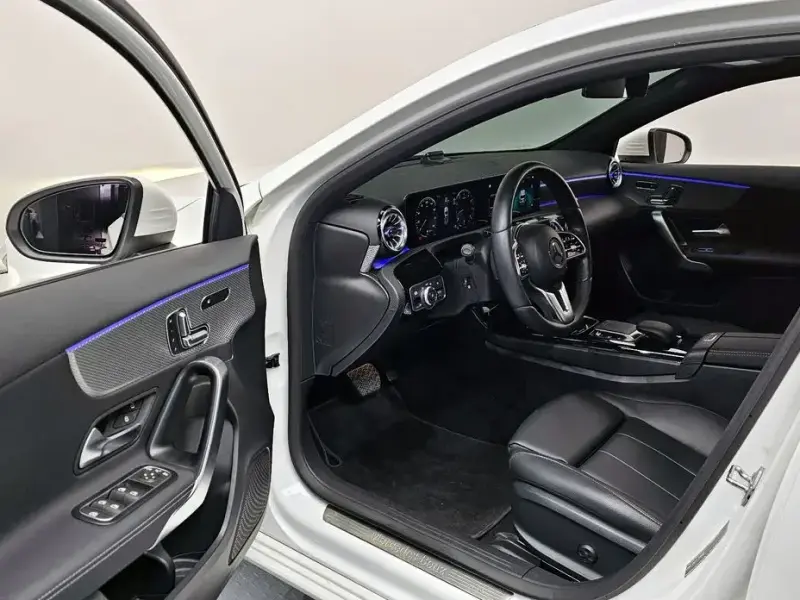 2022 Mercedes-Benz A-Класс с пробегом 19 677 км