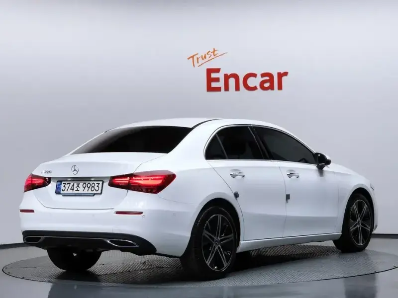 2024 Mercedes-Benz A-Класс с пробегом 30 025 км