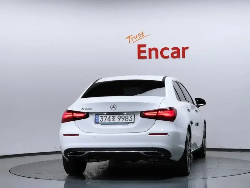 2024 Mercedes-Benz A-Класс с пробегом 30 025 км