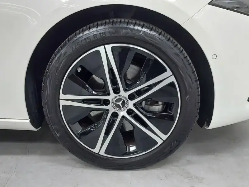 2025 Mercedes-Benz A-Класс с пробегом 3 080 км