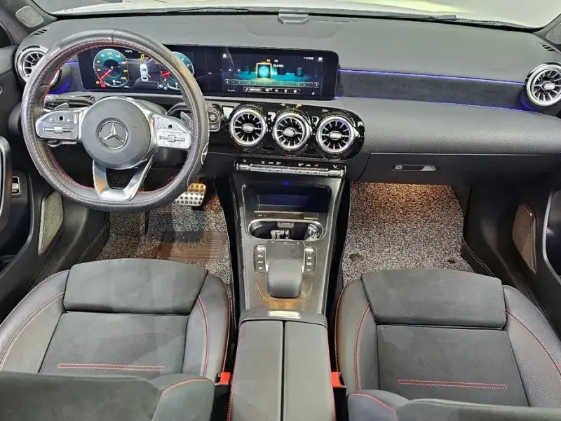2022 Mercedes-Benz A-Класс с пробегом 52 266 км