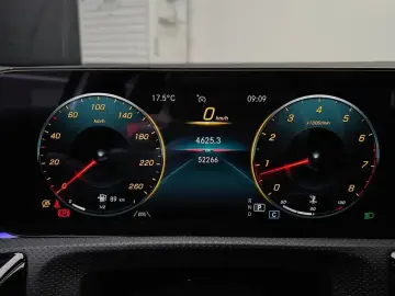 2022 Mercedes-Benz A-Класс с пробегом 52 266 км