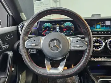 2022 Mercedes-Benz A-Класс с пробегом 52 266 км