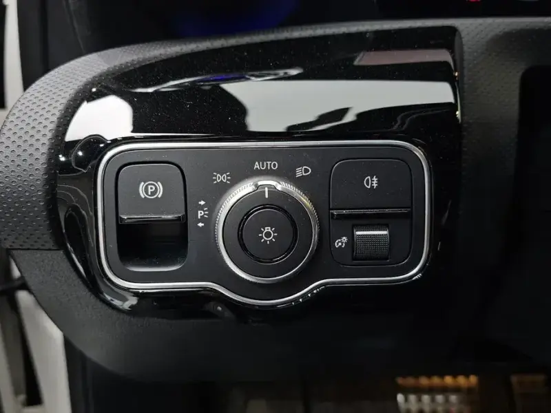 2022 Mercedes-Benz A-Класс с пробегом 52 266 км