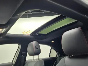 2022 Mercedes-Benz A-Класс с пробегом 52 266 км