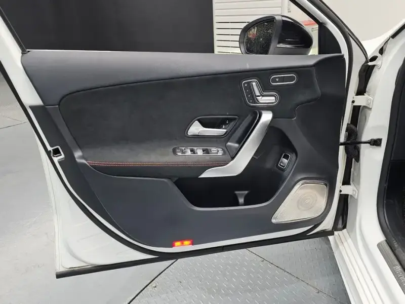 2022 Mercedes-Benz A-Класс с пробегом 52 266 км