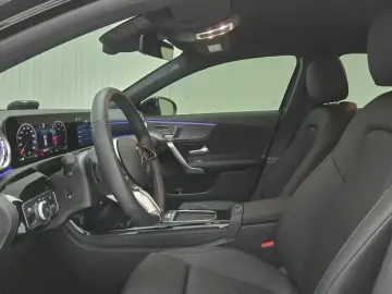 2024 Mercedes-Benz A-Класс с пробегом 915 км