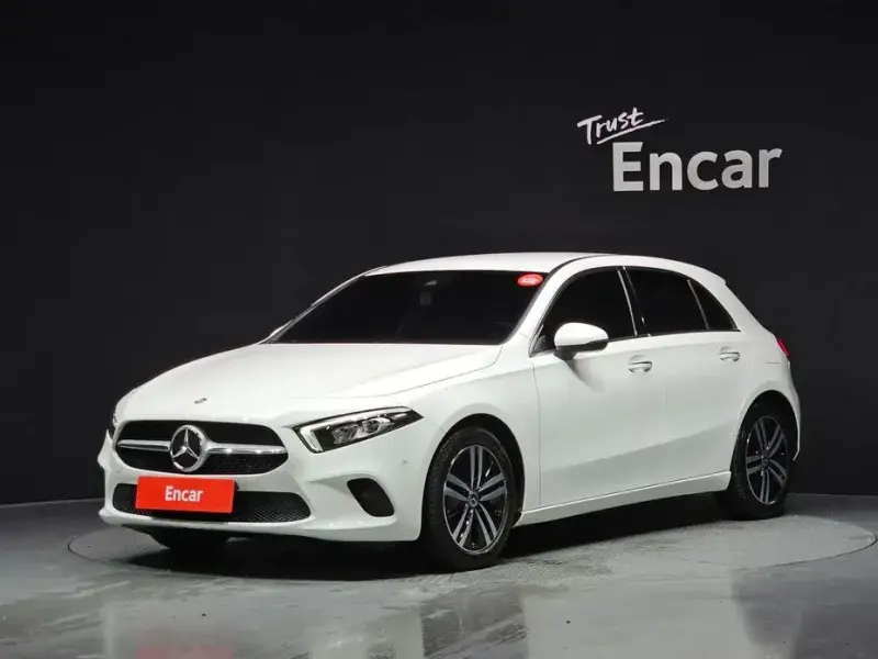 2022 Mercedes-Benz A-Класс с пробегом 14 910 км