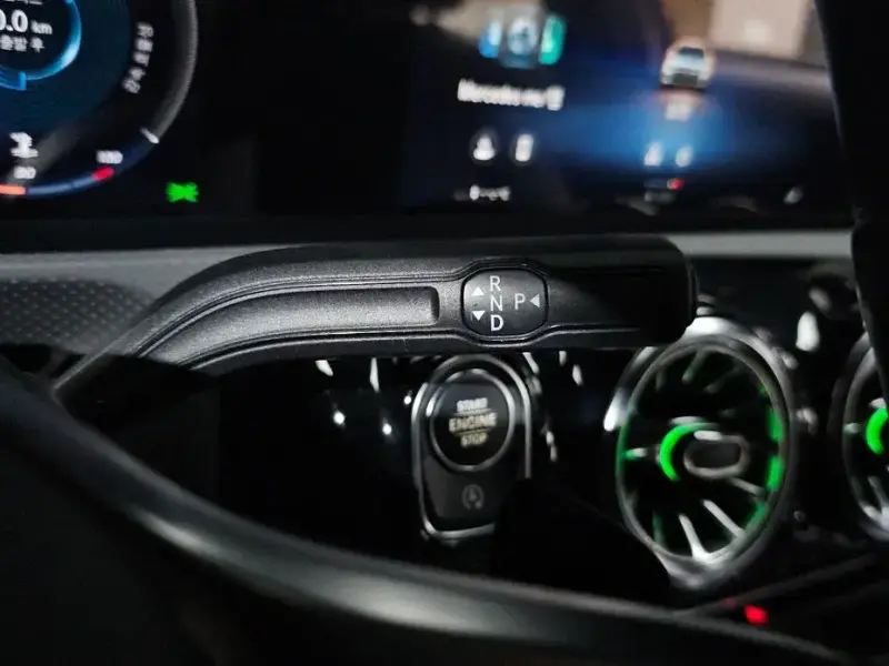 2022 Mercedes-Benz A-Класс с пробегом 14 910 км