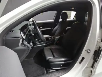 2022 Mercedes-Benz A-Класс с пробегом 14 910 км