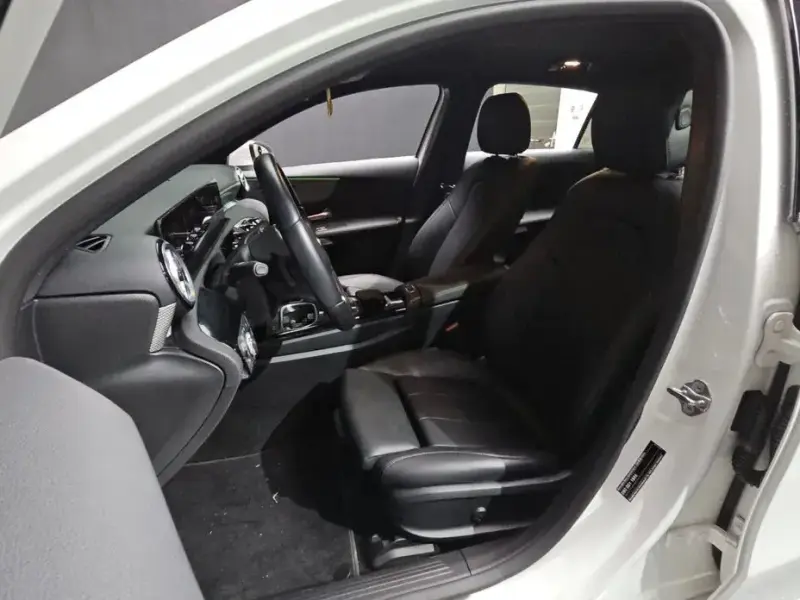 2022 Mercedes-Benz A-Класс с пробегом 14 910 км