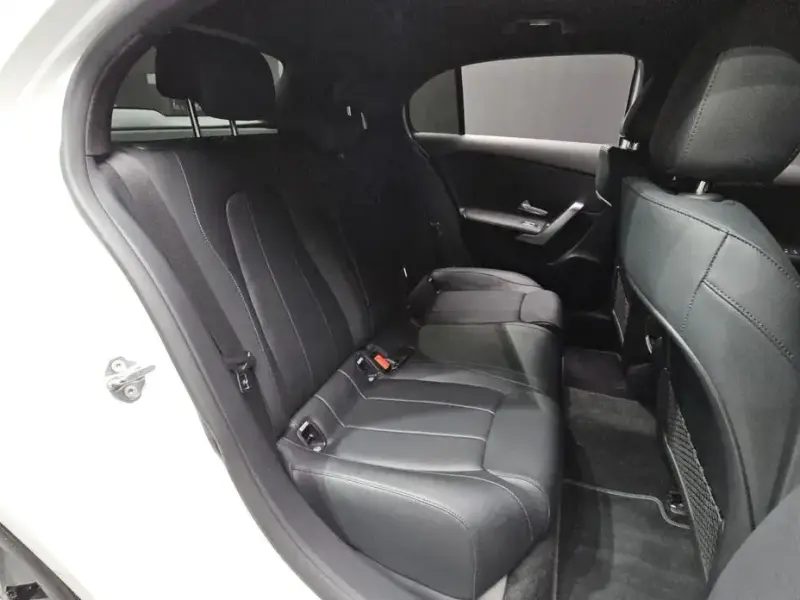 2022 Mercedes-Benz A-Класс с пробегом 14 910 км