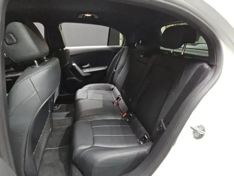 2022 Mercedes-Benz A-Класс с пробегом 14 910 км