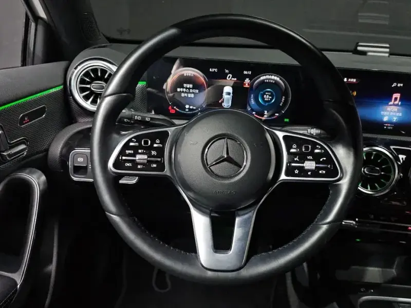 2022 Mercedes-Benz A-Класс с пробегом 14 910 км