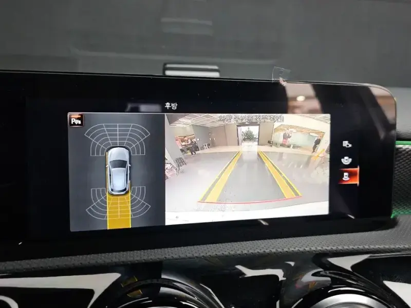 2022 Mercedes-Benz A-Класс с пробегом 14 910 км