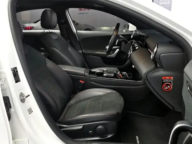 2022 Mercedes-Benz A-Класс с пробегом 31 678 км