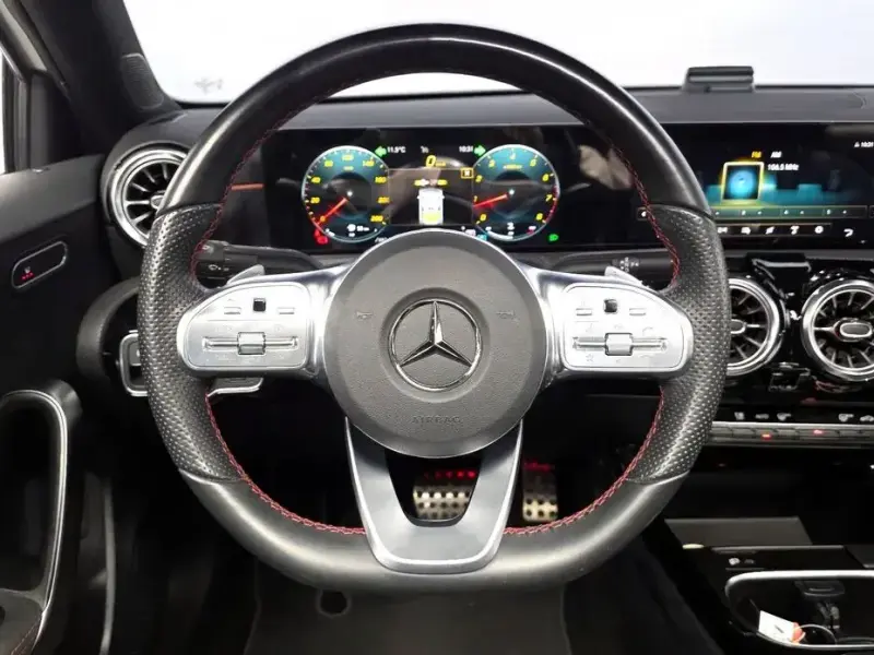 2022 Mercedes-Benz A-Класс с пробегом 31 678 км